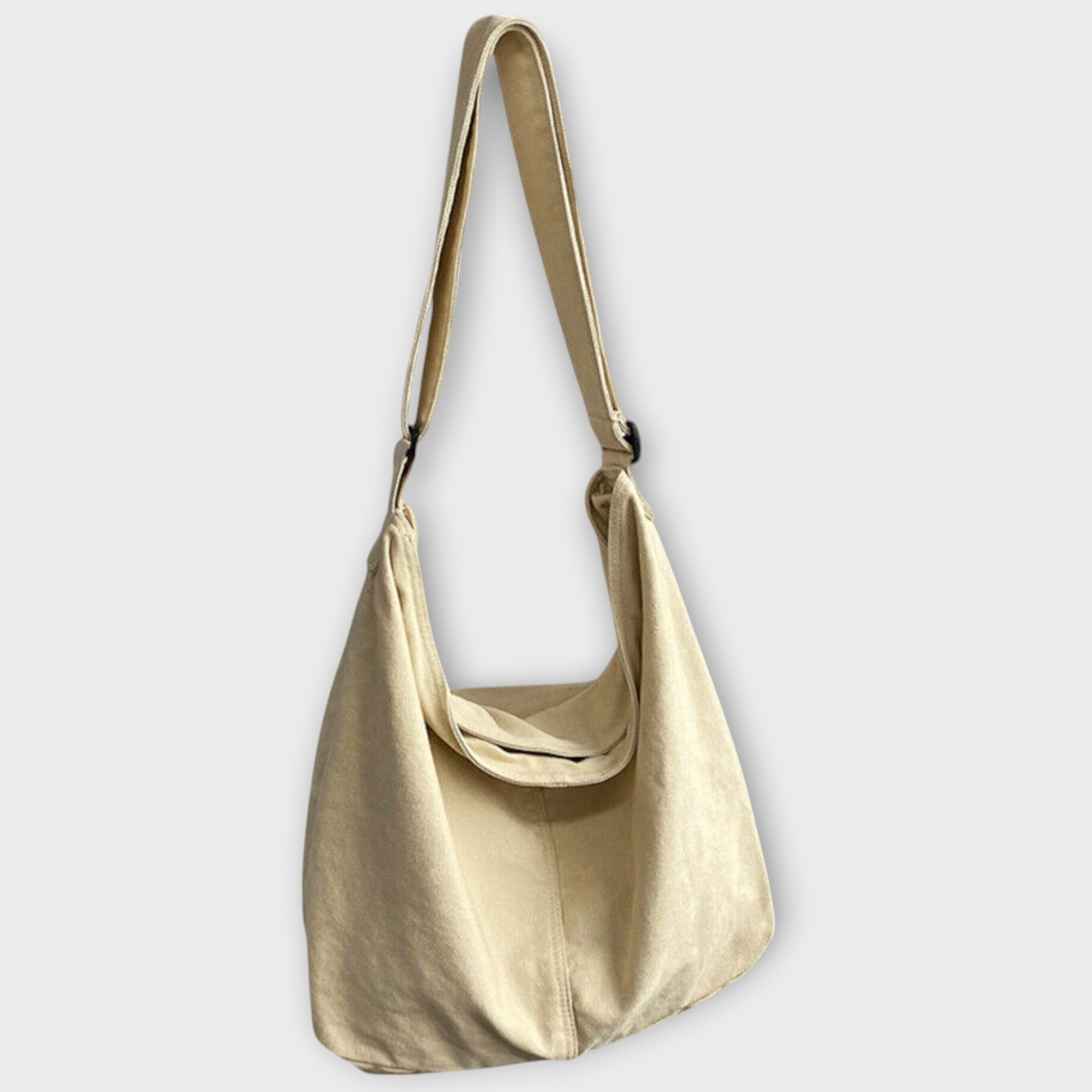 Shoulder bag with a solution